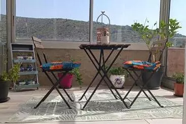 ベッドアンドブレックファースト A L  Estiu