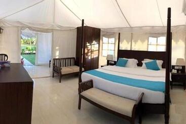 Nehamrit Farms Nr Malshej Ghat With Pool