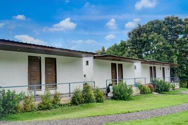 ホテル Oyo Birds Valley Resort