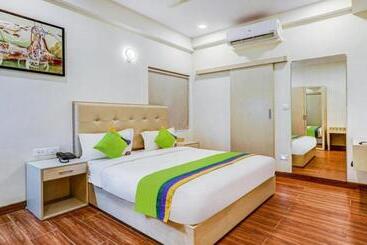 فندق White House Near Prem Mandir