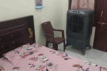 ペンション Saraswati Guesthouse