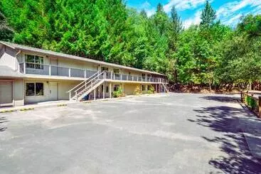 Hotelli The Fainting Couch Boutique