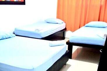 פנסיון Hostal Mi Casita