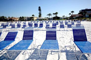 Retkeilymaja Siesta Key Haven   Beachside Pool Villa