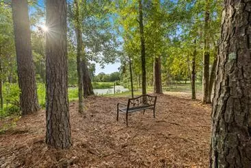 Vista Verde Farm Retreat   Stylish Cabins Nearby Springs