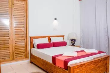 Majatalo The One Hikkaduwa