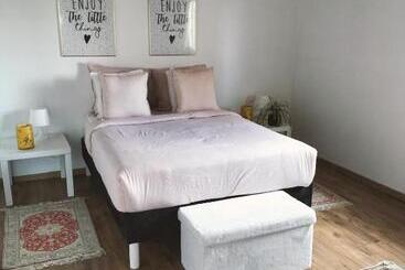 ベッドアンドブレックファースト Sara