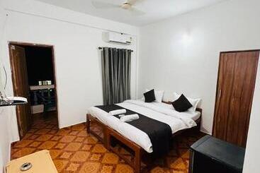 پانسیون Sai Deep By Ak Hospitality