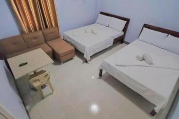 פנסיון Samara S Guests House