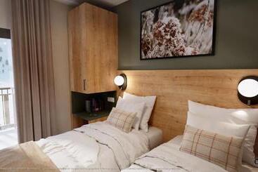 هتل آپارتمان Résidence Odalys L Ecrin De Vars