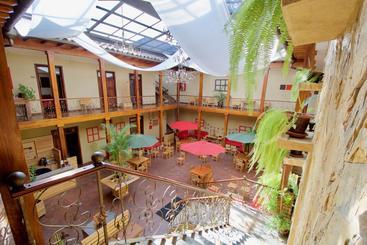 تختخواب و صبحانه Pepe´s House