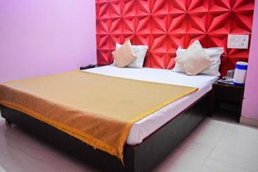 Hotell Spot On 6291 Laxmi Niwas