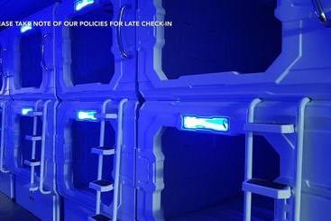 Zen Hostel Race Course Rd