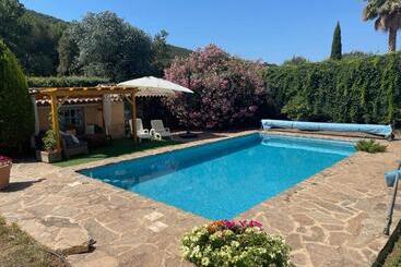 צימר La Borréliane