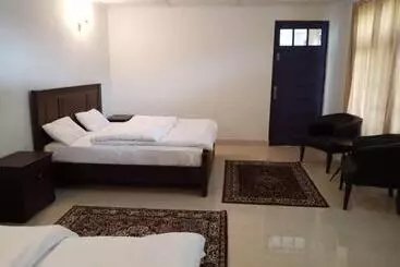 Hotel Knights Inn Droshp