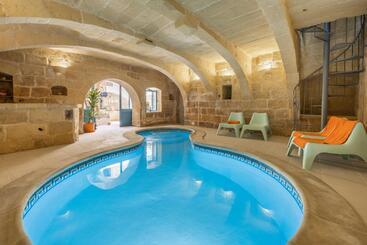 بنسيون Levander Suite 1 At Tan Neputi By Solea