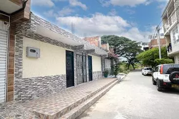 ユースホステル Alojamiento El Portal Del Poblado