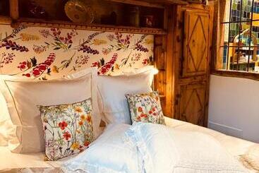 בית מלון כפרי Marc Veyrat