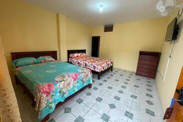 Pension Hostal Everest