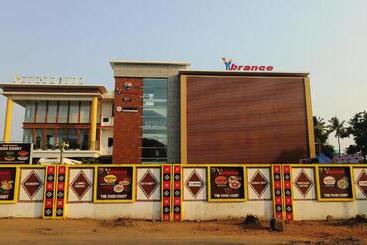 Vbrance   Luxury Boutique Hotel & Food Court