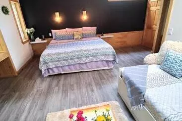 ベッドアンドブレックファースト Hummingbird Lodge Bnb