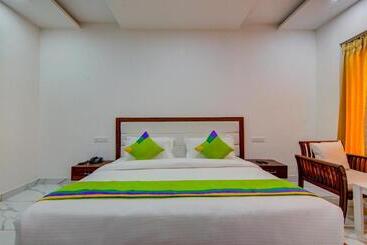 Hotel Treebo Down Town, Dalhousie