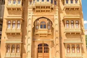 Hotel Dev Villa