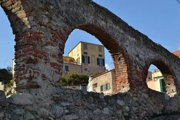 Ca  Di Camineve B&b