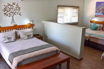 مبيت وإفطار Kamaku Guesthouse Cc