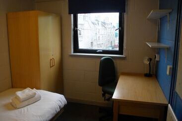 Cămin Woolmanhill City Centre   Campus Accommodation