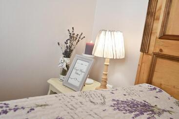 Aamiaismajoitus (B&B) Tulipán Villa Panzió