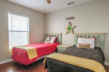 Сельский дом Amanda S Cozy Clear Creek Vacation Home