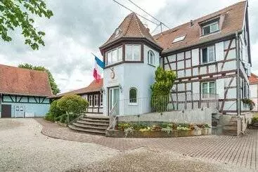 Swanky Cottage In Saasenheim With Balcony