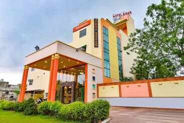 Hotel Fabexpress Saffron