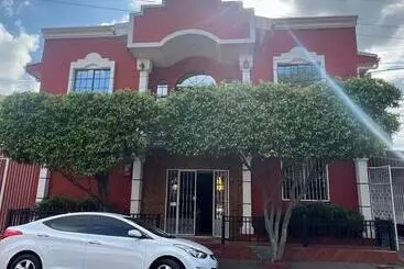Hotelli Villalobos