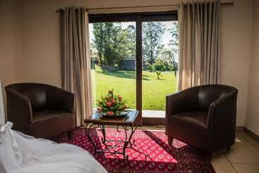 هتل The Royal Solwezi