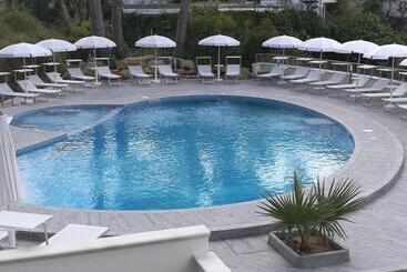 צימר Borgo Degli Dei Affittacamere Poseidone