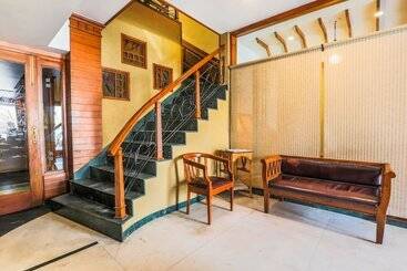 Fabhotel Sheronz Piccadily Chowk