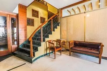 Fabhotel Sheronz Piccadily Chowk