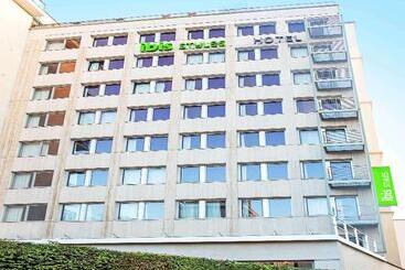 هتل Ibis Styles Paris 16 Boulogne