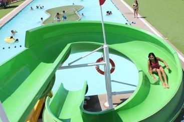 בית מלון כפרי Jatata Aqua Resort