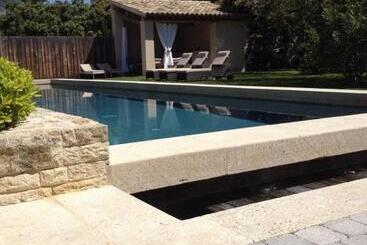 مبيت وإفطار La Bergerie De Nano