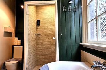 Bed and Breakfast De Stadsboerderij