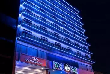 هتل Howard Johnson Ciudad Del Este