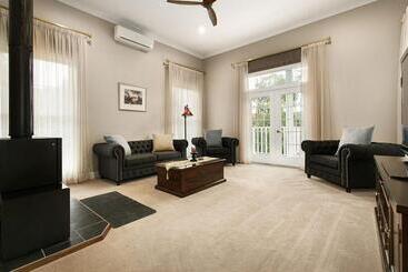 צימר Kerami Manor & Day Spa