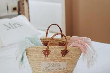 مبيت وإفطار Villa Paradiso Charme&design