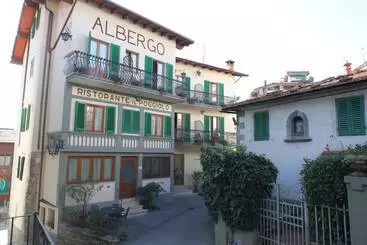 ホテル Albergo Ristorante Il Poggiolo