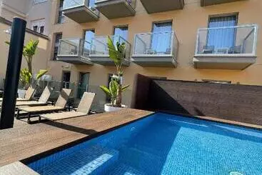 Hotelli Arya Stadium