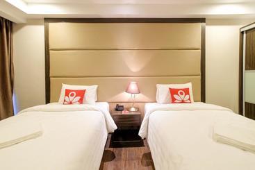 בית מלון כפרי Zen Rooms West Avenue