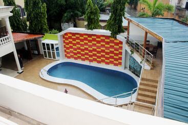 هتل Les Orchidees